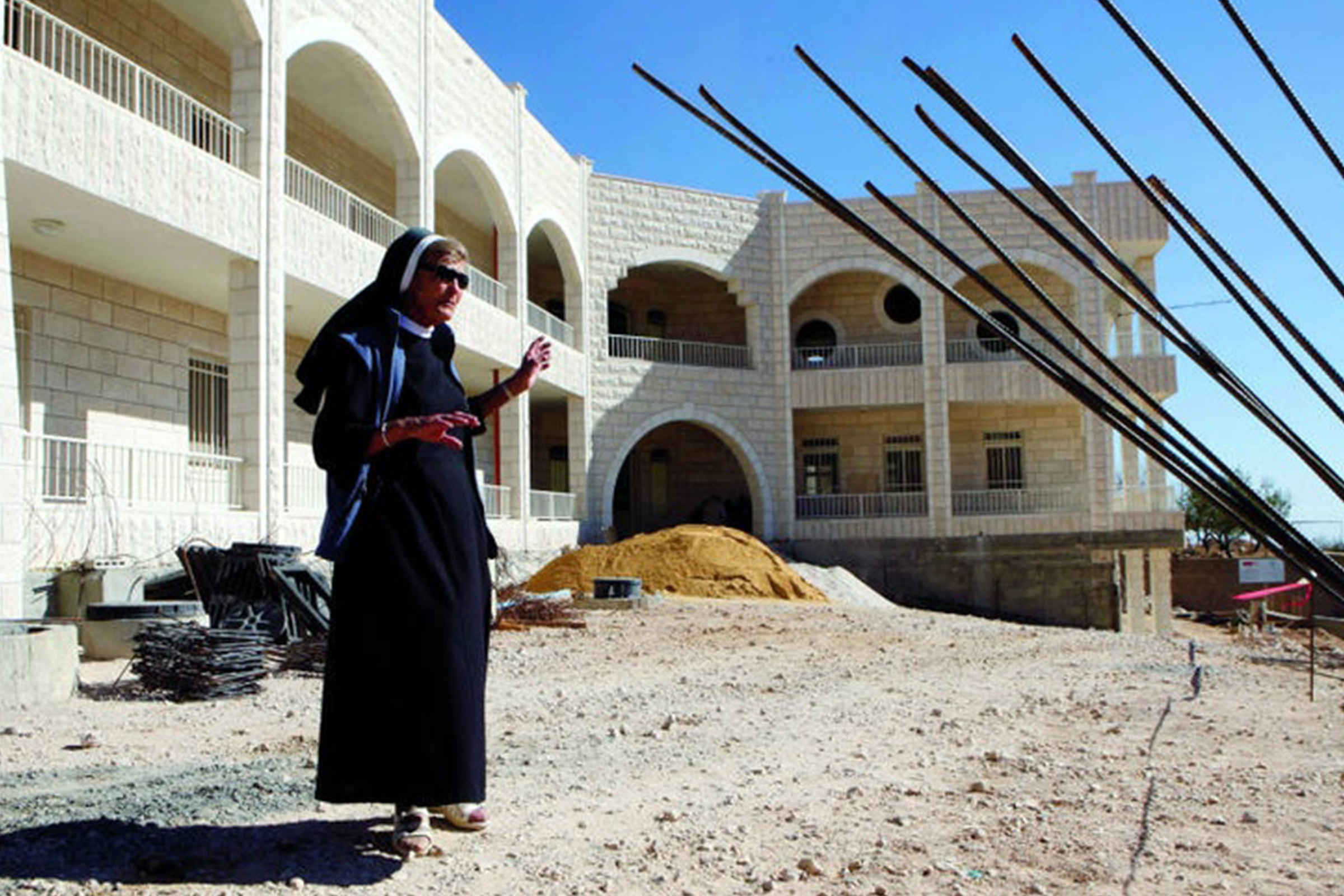 S. Rafaela przy budowie Home of Peace w Betlejem, fot. Archiwum Sióstr Elżbietanek