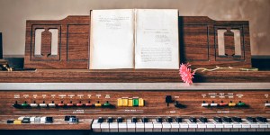 Organista ma modlitwę ułatwiać, a nie utrudniać. Rozmowa z muzykiem