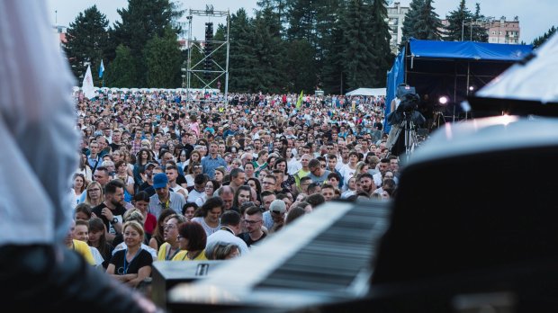 KONCERT JEDNEGO SERCA-JEDNEGO DUCHA