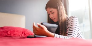 9 porad, jak pomóc dziecku przyjaźnić się z Bogiem i zatrzymać je w Kościele