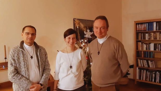 Od lewej o. Krzysztof, s. Kasia i o. Adam - ekipa parafii Opatrzności Bożej w Warszawie-Wesołej.