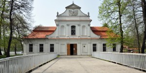 Polskie kościoły i kaplice&#8230; na wodzie. 10 miejsc wartych odwiedzenia