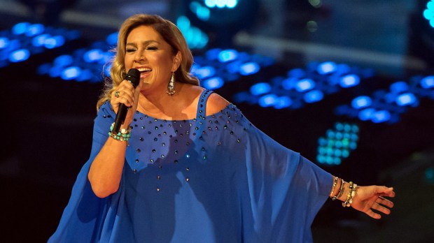 Singer-Romina-Power