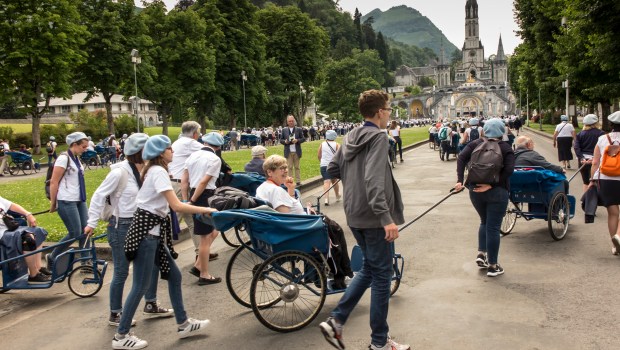 LOURDES