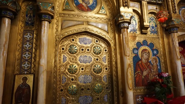 Ikonostas w Cerkwi Metropolitalnej Zaśnięcia Matki Bożej w Curtea de Arges