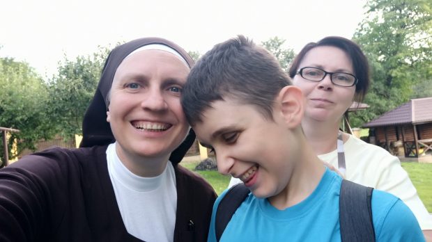 siostry zakonne pomagają na Ukrainie