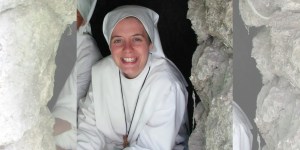 Clare Crockett – od aktorki do siostry zakonnej